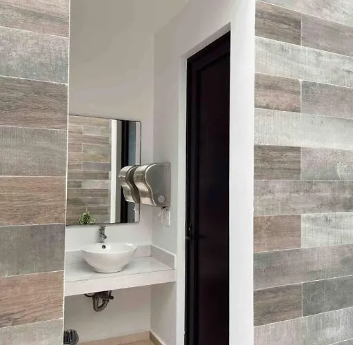 Modern Apartment/jacuzzi/sauna/pool/gym Apartment *