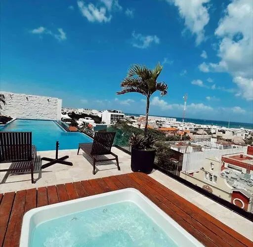 Modern Apartment/jacuzzi/sauna/pool/gym Playa del Carmen