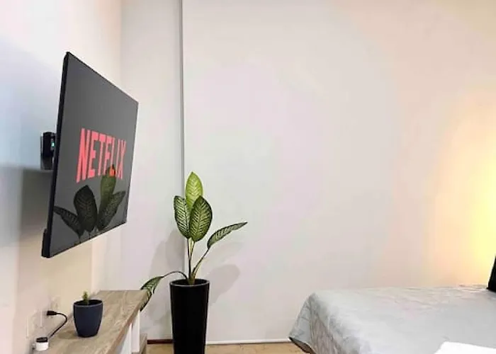 Modern Apartment/jacuzzi/sauna/pool/gym Apartment